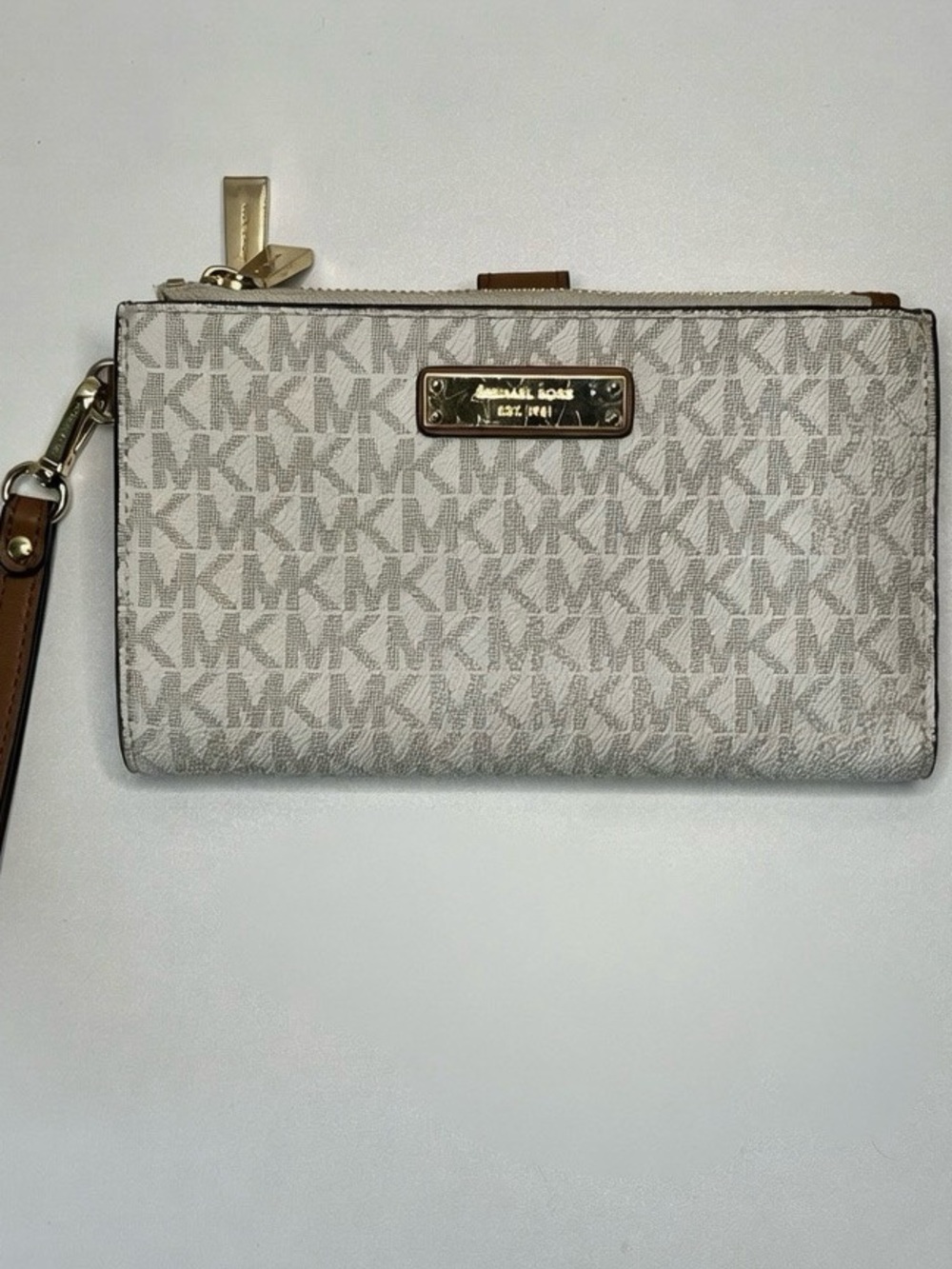 Michael Kors Adele Logo Stripe Smartphone Wallet Vanilla Wristlet